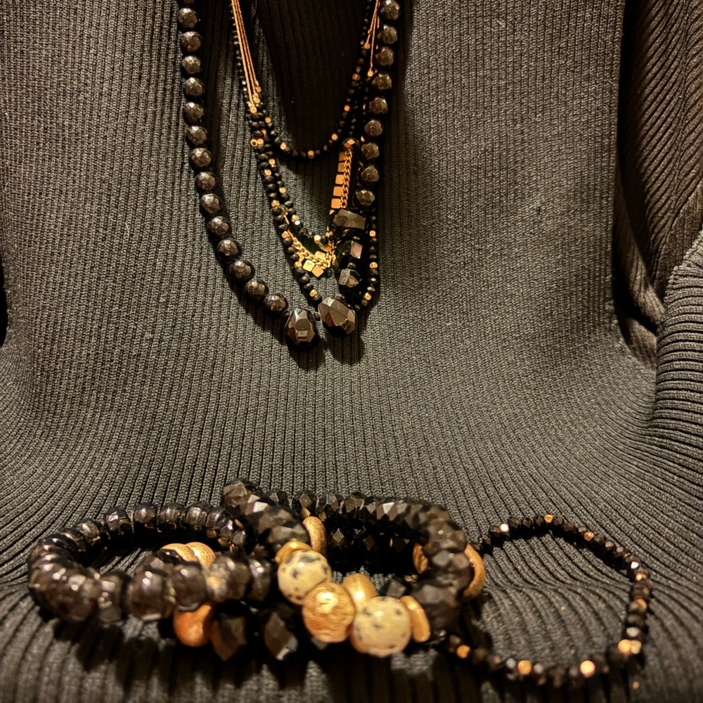 Black and Gold Beaded Layered Necklace & Bracelet Set